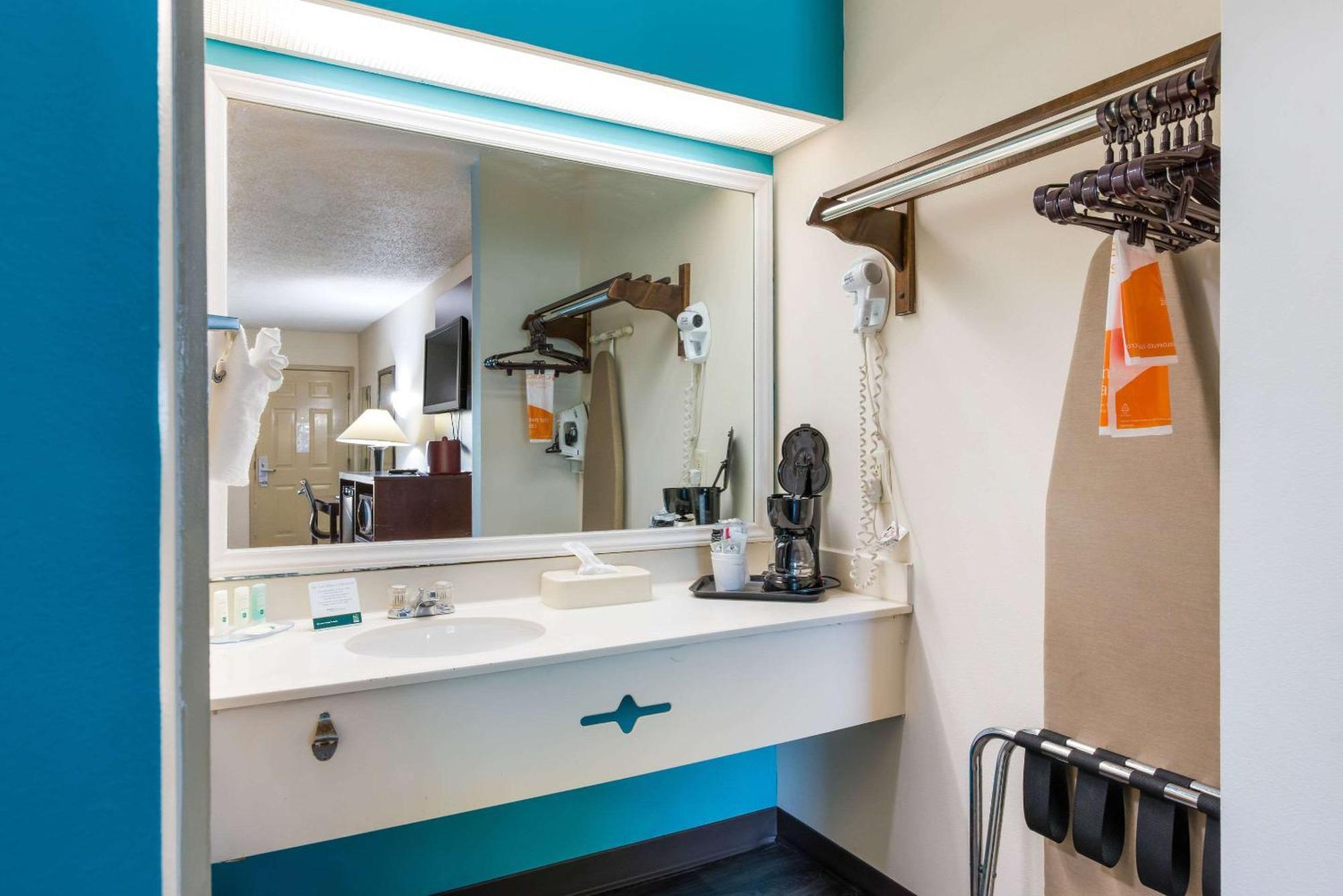 Quality Inn & Suites Rockingham Ngoại thất bức ảnh