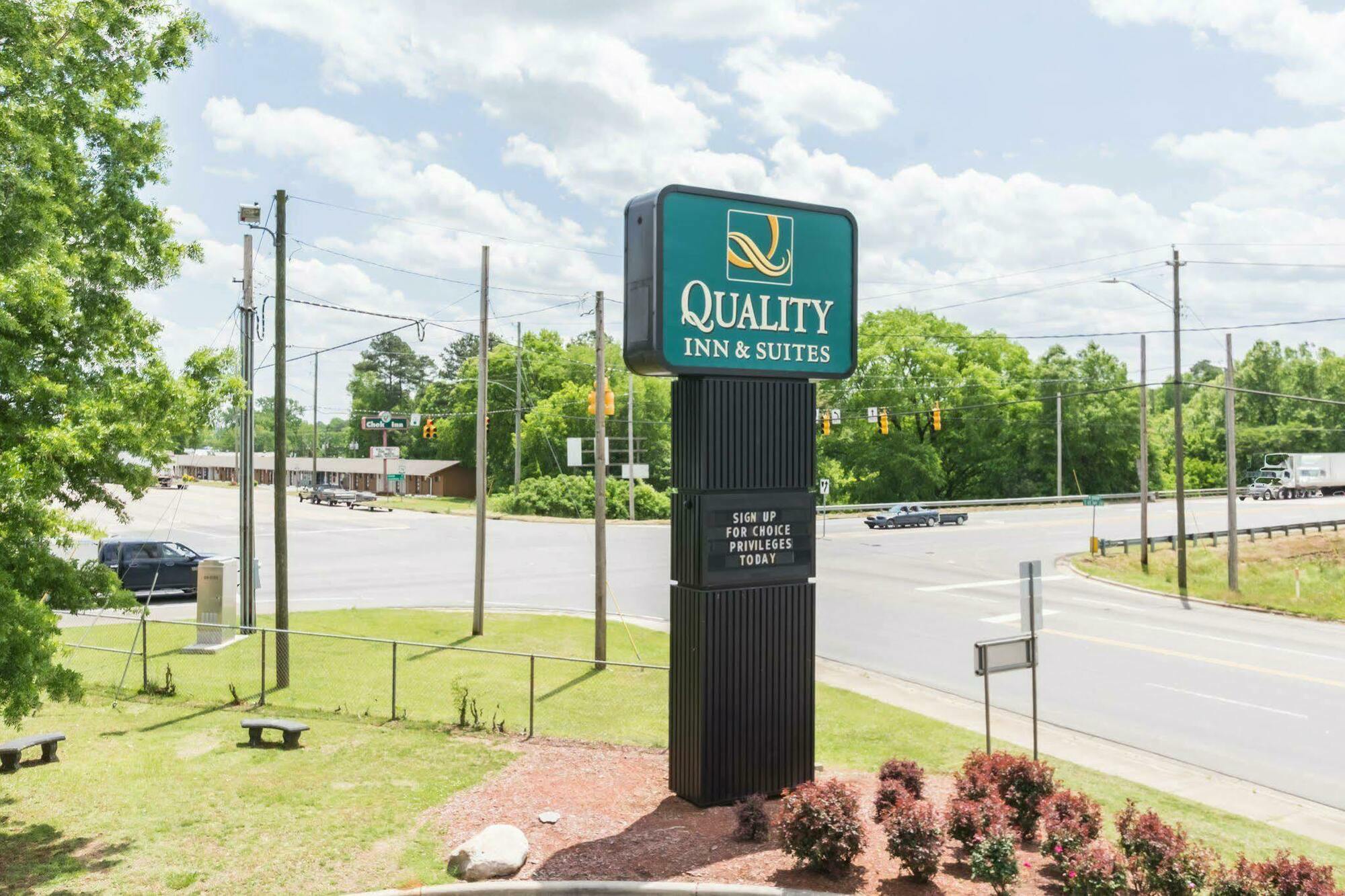 Quality Inn & Suites Rockingham Ngoại thất bức ảnh